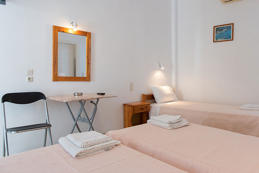 Τρίκλινα δωμάτια Μαργαρίτα Γιαμμάκη στο Βαθύ