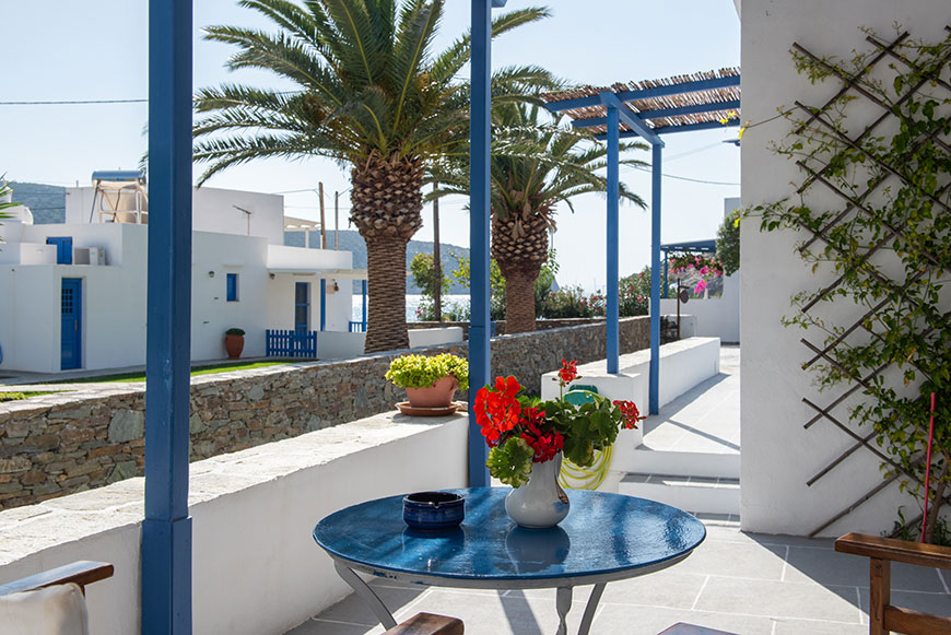 Δωμάτια με μπαλκόνι στο Βαθύ στην Σίφνο